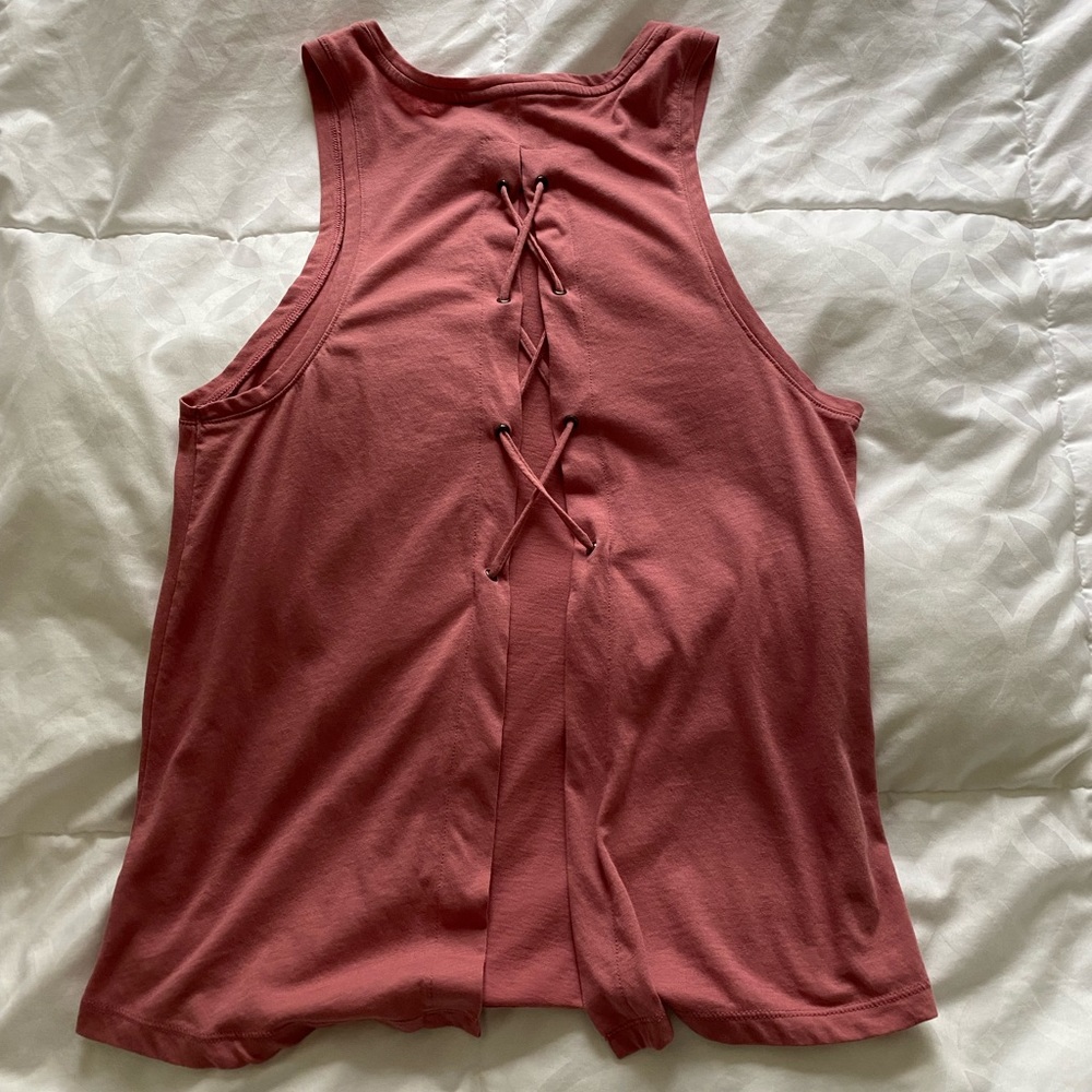 Backless Victoria Sport Lace Back Tank in Orchid - S